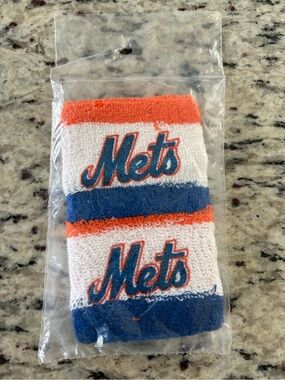 New York Mets 1980s Wristband Set NEW, SEALED, MLB Fan Apparel Vintage Sports